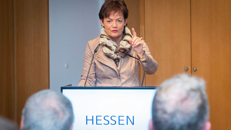 Hessische Ministerin für Bundes- und Europaangelegenheiten und Bevollmächtigte des Landes Hessen beim Bund Lucia Puttrich MdL