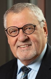01-Siegbert-Ortmann_Vorsitzender_DEBWH.jpg